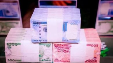 CBN set to penalise Banks aiding, abetting Naira hawking