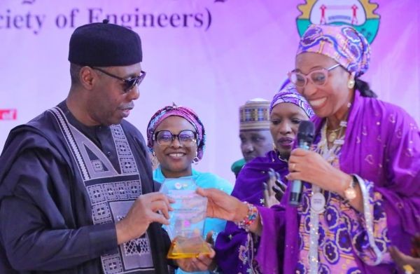 Zulum Offers Full Scholarships to Borno’s High-Flying Girls in UTME, Champions STEM Education